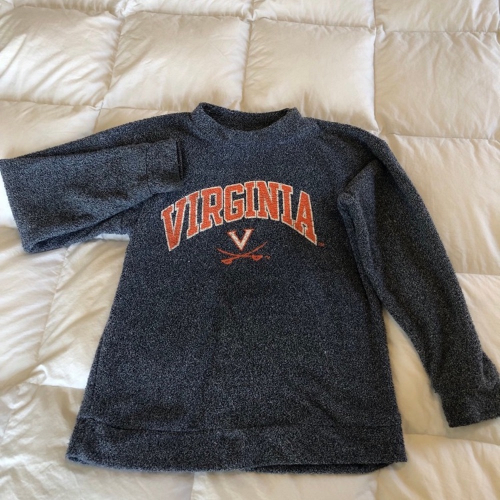 UVA Pullover - Picture 5 of 5